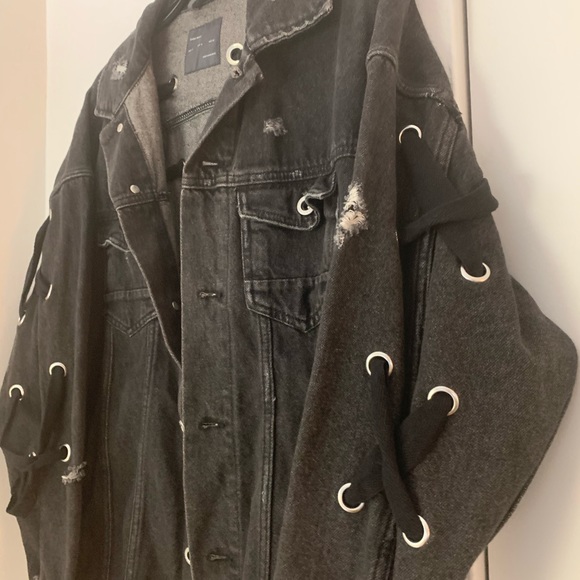 Zara Black Distressed Eyelet Lace-Up Denim Jacket - Picture 11 of 16